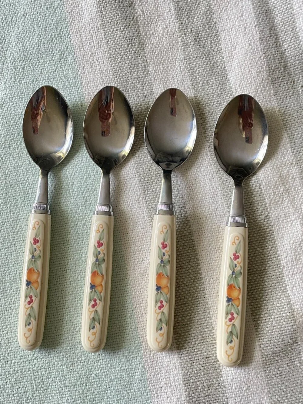 Vintage 8 Piece Corelle Abundance Spoons Set